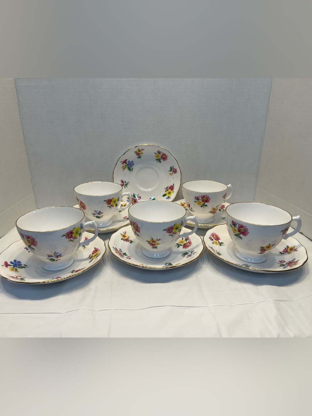 11 Piece Royal Vale Floral China Teacup and Saucer Set White & Gold